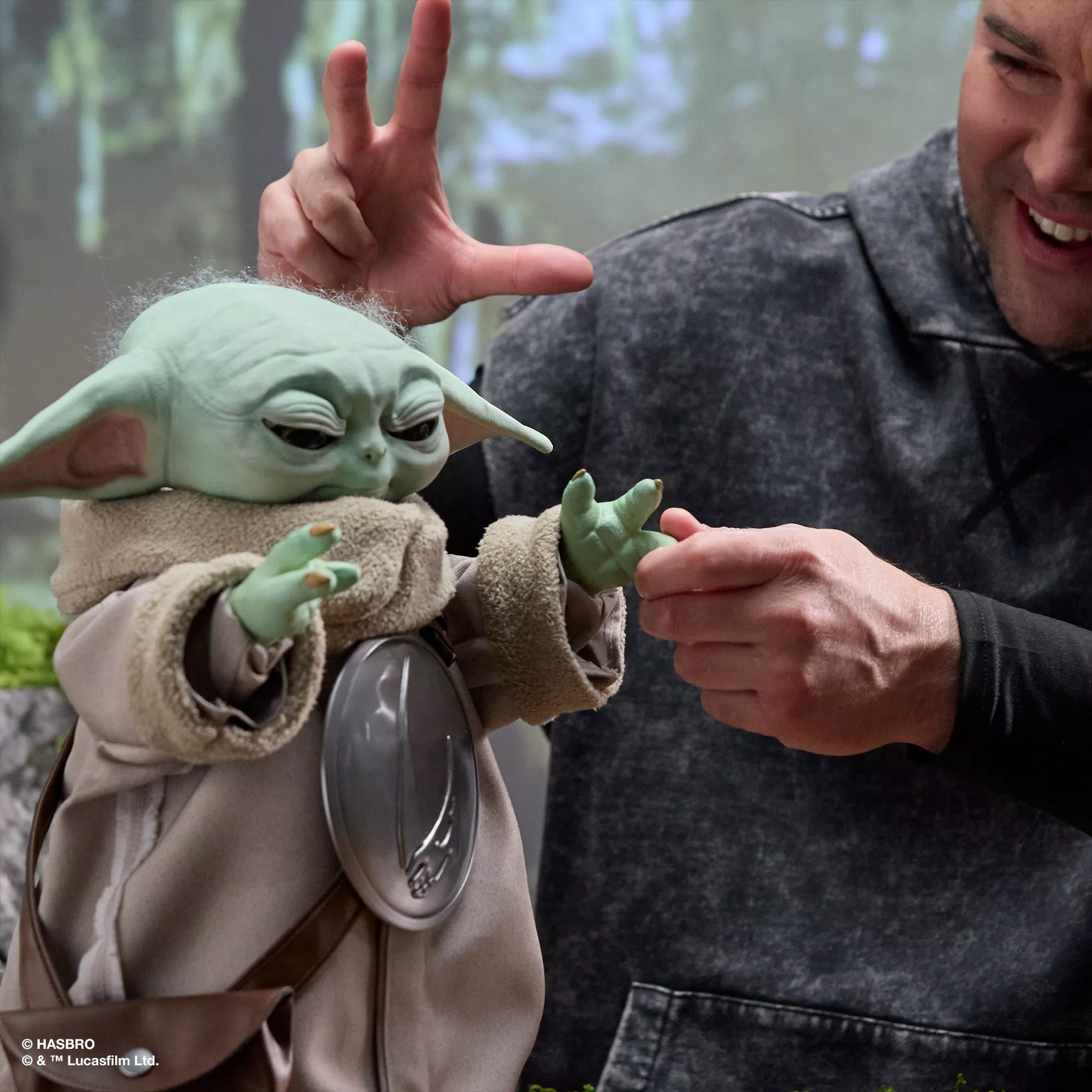 STAR WARS Ultimate Grogu gallery image 1
